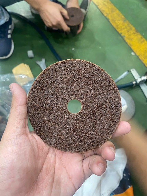 Bùi nhùi Scotch Brite Surface conditioning, 52 in x 20 yd, a med